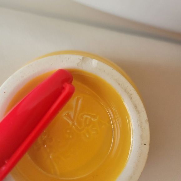 Vintage Fiesta Yellow Marmalade (?) Bowl (no lid) - Picture 12 of 13